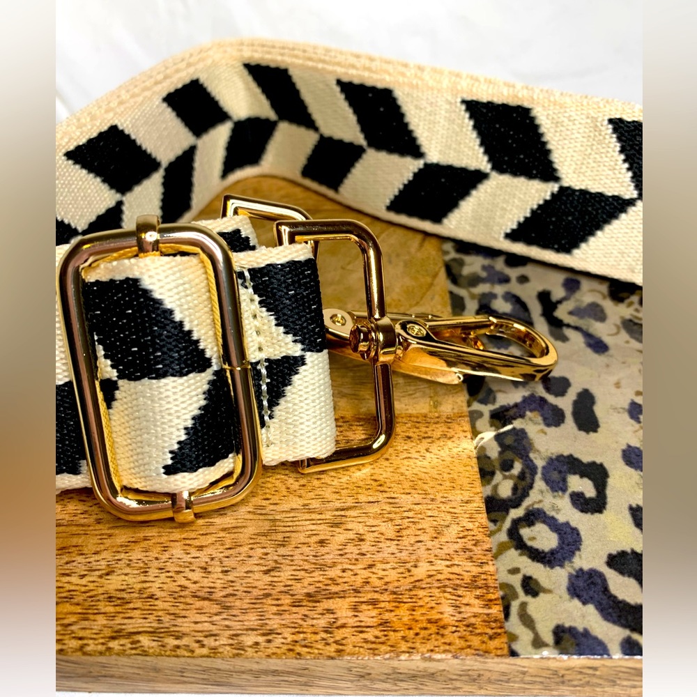 Nip, Geometric Design Adjustable Purse Strap. Eas… - image 2